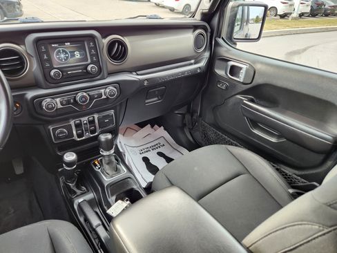 Used 2018 Jeep Wrangler Unlimited Sport S image 14