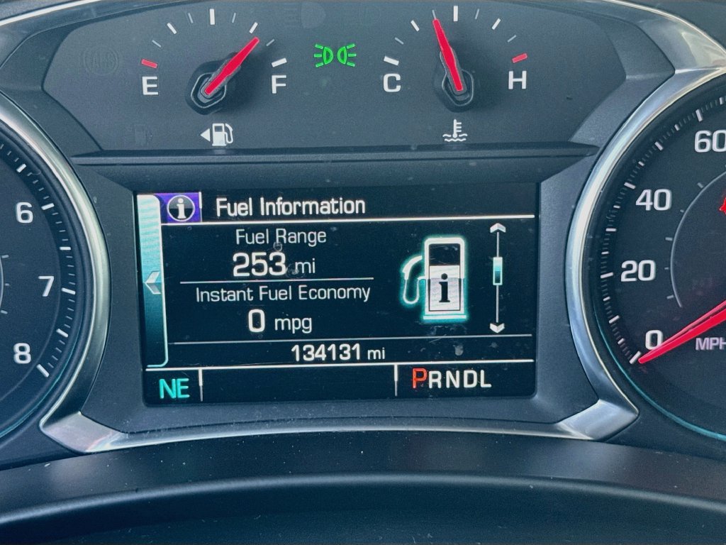 Used 2018 Chevrolet Equinox Premier AWD/4WD image 12
