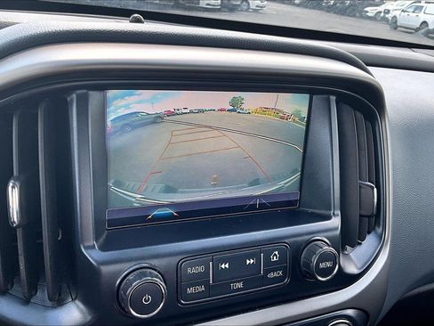 Used 2018 Chevrolet Colorado Z71 AWD/4WD image 29