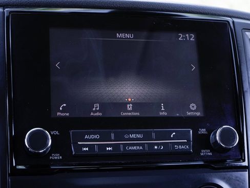 Used 2022 Nissan Titan SV image 27