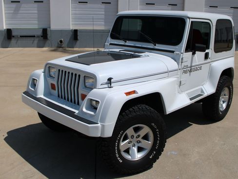Used 1991 Jeep Wrangler Renegade AWD/4WD image 2