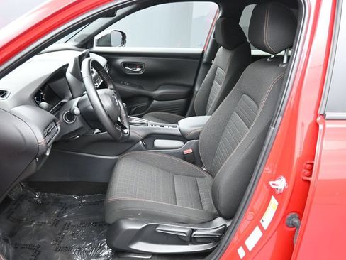 Certified 2025 Honda HR-V Sport image 18