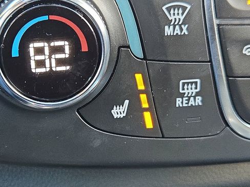 Used 2023 Chevrolet Traverse RS w/ LPO, Floor Liner Package image 30