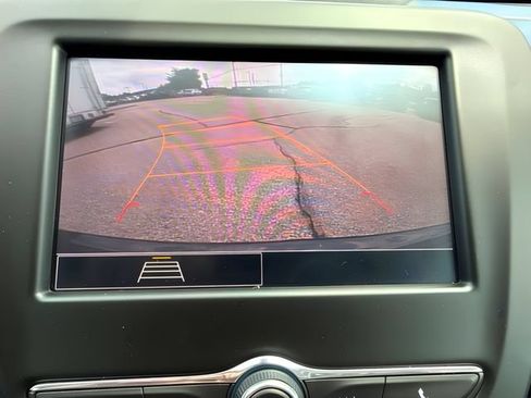 Used 2022 Chevrolet Equinox LT AWD/4WD image 24