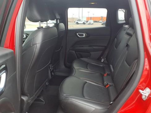 Certified 2022 Jeep Compass Limited AWD/4WD image 13