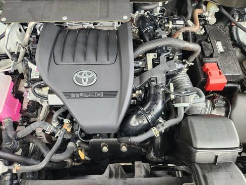 Used 2023 Toyota Highlander LE FWD image 27