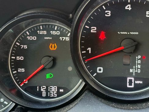 Used 2016 Porsche Cayenne AWD/4WD image 16