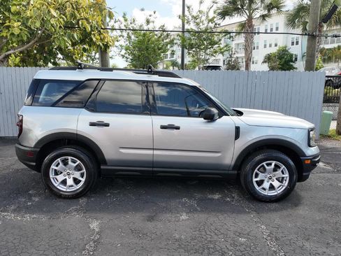 Used 2021 Ford Bronco Sport image 2