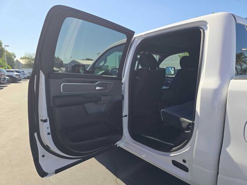 Used 2022 RAM 1500 Big Horn AWD/4WD image 22