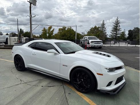 Used 2015 Chevrolet Camaro Z/28 image 6