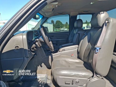 Used 2005 Chevrolet Silverado 3500 LT w/ Heavy-Duty Power Package AWD/4WD image 16