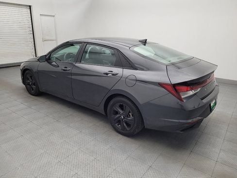 Used 2021 Hyundai Elantra SEL FWD image 3