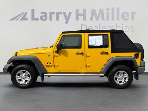 Used 2009 Jeep Wrangler Unlimited X AWD/4WD image 3