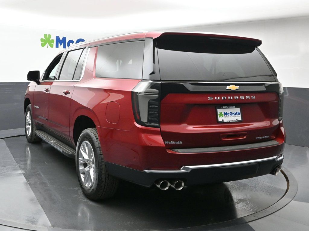 Used 2025 Chevrolet Suburban Premier AWD/4WD image 33