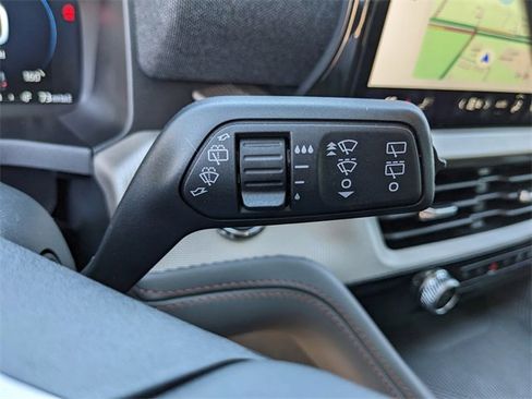 New 2025 Ford Explorer Active image 28