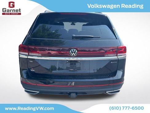 Used 2024 Volkswagen Atlas SE w/ Black Wheel Package AWD/4WD image 4