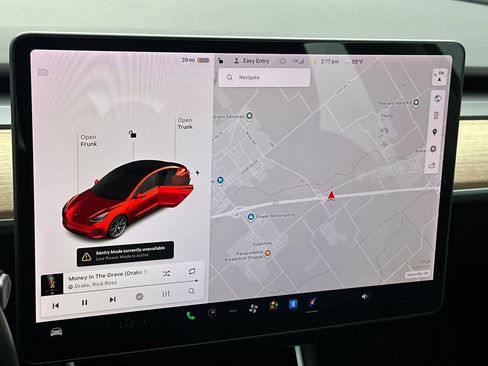 Used 2018 Tesla Model 3 Mid Range image 18
