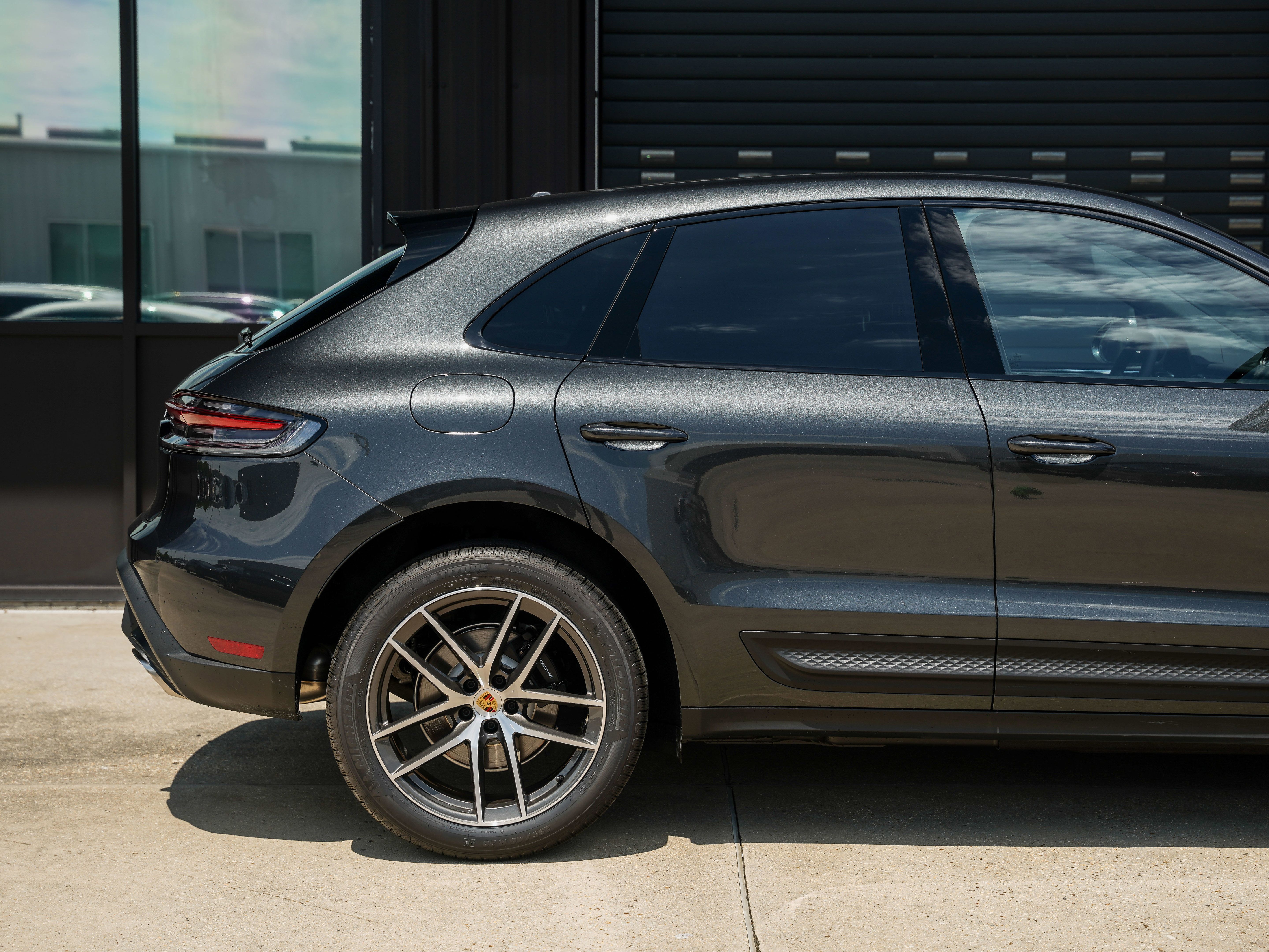 Certified 2026 Porsche Macan AWD/4WD image 14