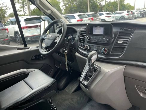 Certified 2022 Ford Transit 350 DRW RWD image 28