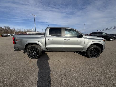 Used 2024 Chevrolet Colorado Z71 w/ Z71 Convenience Package 2 image 6