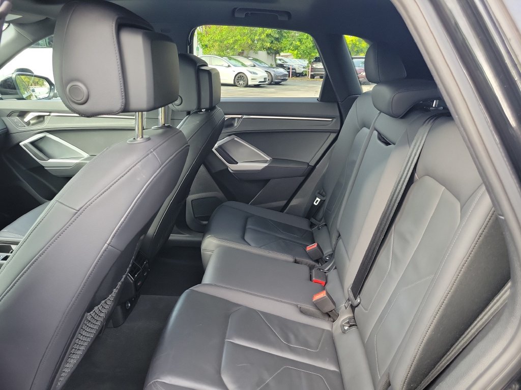 Used 2025 Audi Q3 2.0T Premium AWD/4WD image 14