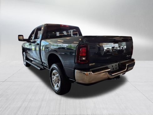 New 2025 RAM 2500 Big Horn image 32