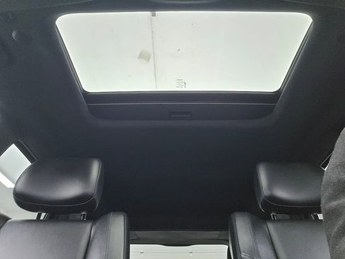 Used 2022 Jeep Grand Cherokee Laredo X image 5