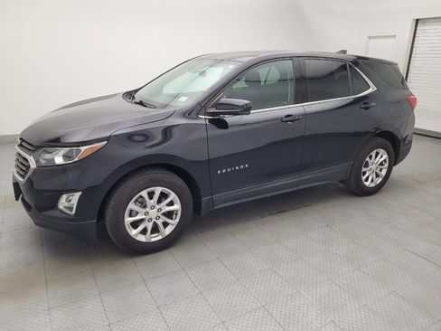 Used 2020 Chevrolet Equinox LT image 2