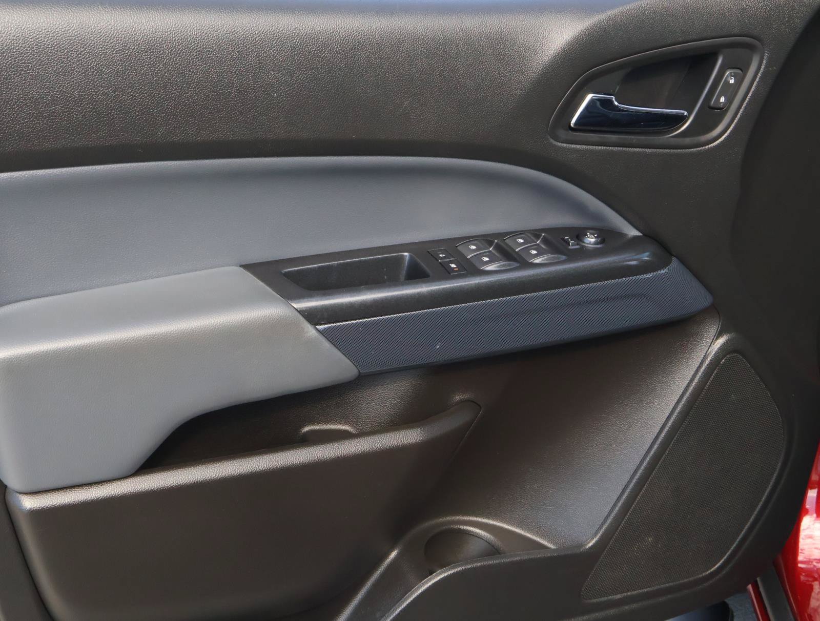 Used 2020 Chevrolet Colorado Z71 RWD image 14