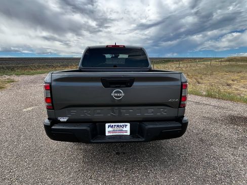 Used 2022 Nissan Frontier S w/ Technology Package AWD/4WD image 4
