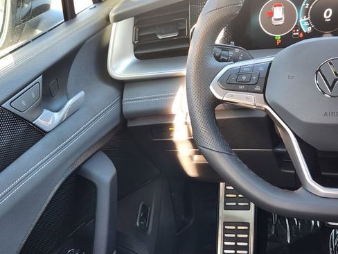 New 2026 Volkswagen Tiguan SE R-Line image 26