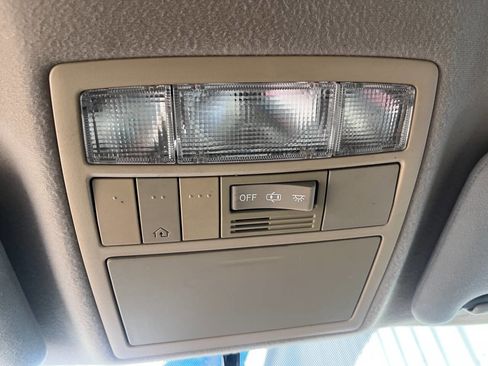 Used 2009 Toyota Venza image 30