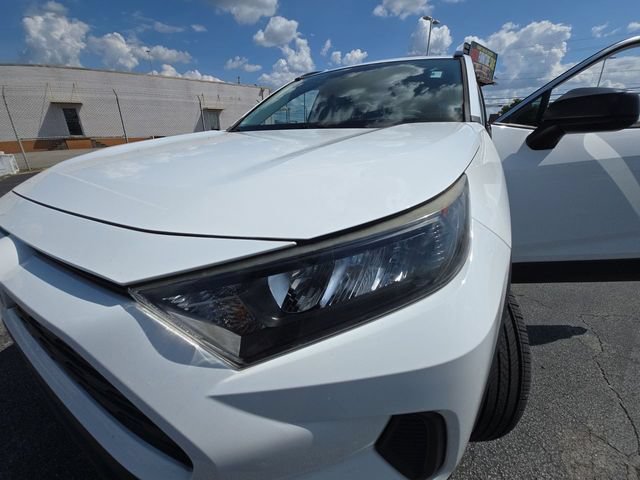 Used 2019 Toyota RAV4 LE FWD image 24