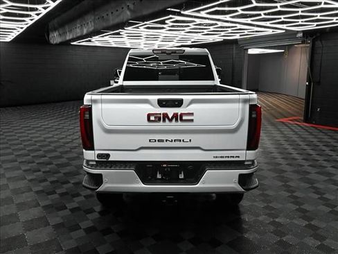 New 2026 GMC Sierra 2500 Denali w/ Denali Reserve Package AWD/4WD image 8