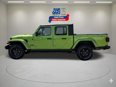 Used 2025 Jeep Gladiator Willys image 11