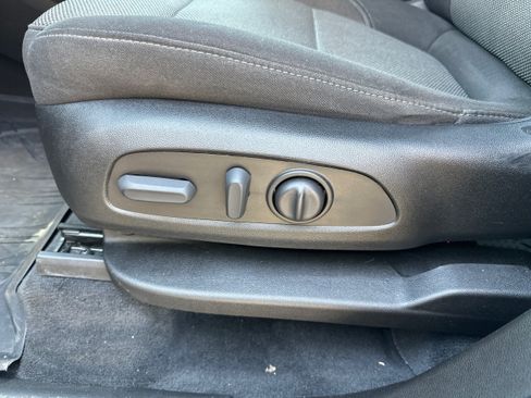 Used 2023 Chevrolet Traverse LT w/ LPO, Floor Liner Package AWD/4WD image 20