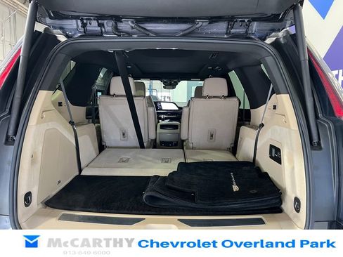 Used 2022 Cadillac Escalade Premium Luxury w/ Performance Package image 33