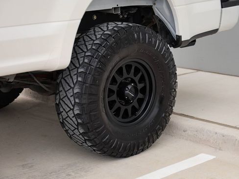 Used 2022 Ford F350 Lariat w/ Lariat Ultimate Package image 35