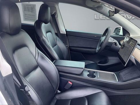 Used 2021 Tesla Model Y Long Range AWD/4WD image 7