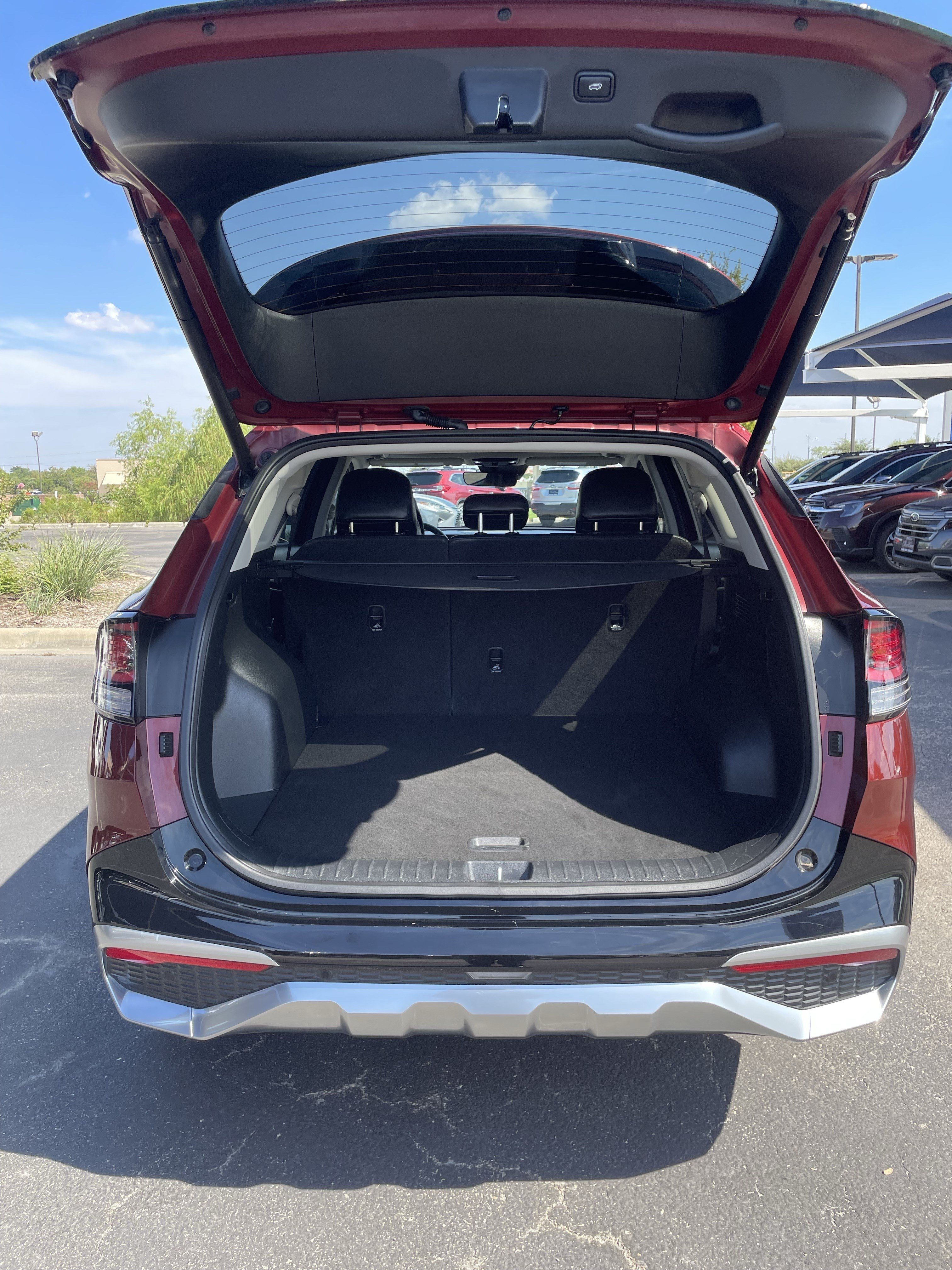 Used 2023 Kia Sportage SX FWD image 11