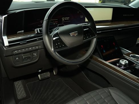 Used 2026 Cadillac Escalade Platinum Sport AWD/4WD image 2