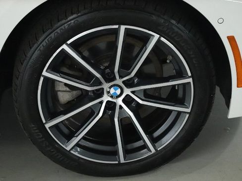 Used 2021 BMW 330i xDrive Sedan w/ Convenience Package AWD/4WD image 12