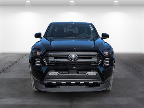 Used 2024 Toyota Tacoma SR5 image 4