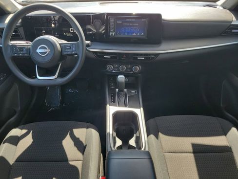 Certified 2025 Nissan Kicks S image 19