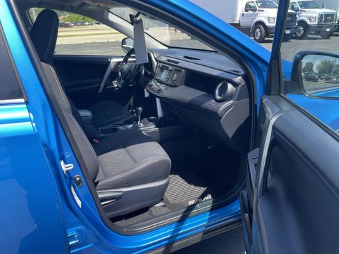 Used 2017 Toyota RAV4 XLE w/ All Weather Liner Package AWD/4WD image 27