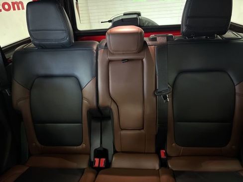 Used 2023 Ford Bronco Outer Banks AWD/4WD image 14