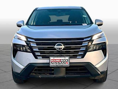 Certified 2024 Nissan Rogue SV image 3