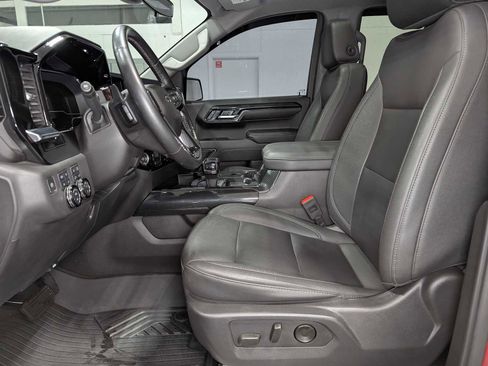 Used 2024 Chevrolet Silverado 1500 LT Trail Boss w/ LT Trail Boss Premium Package image 4