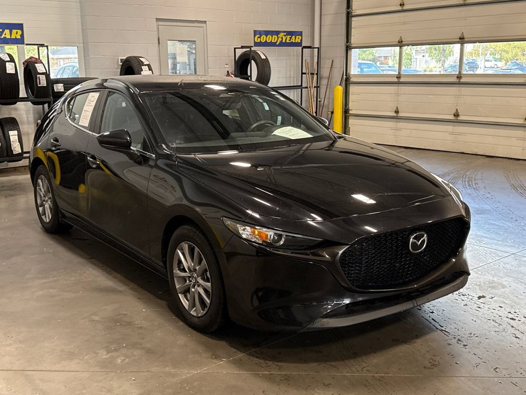 Certified 2025 MAZDA MAZDA3 s FWD image 3
