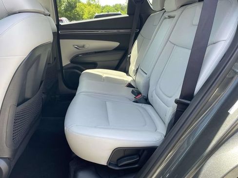 Used 2022 Hyundai Tucson Limited FWD image 11
